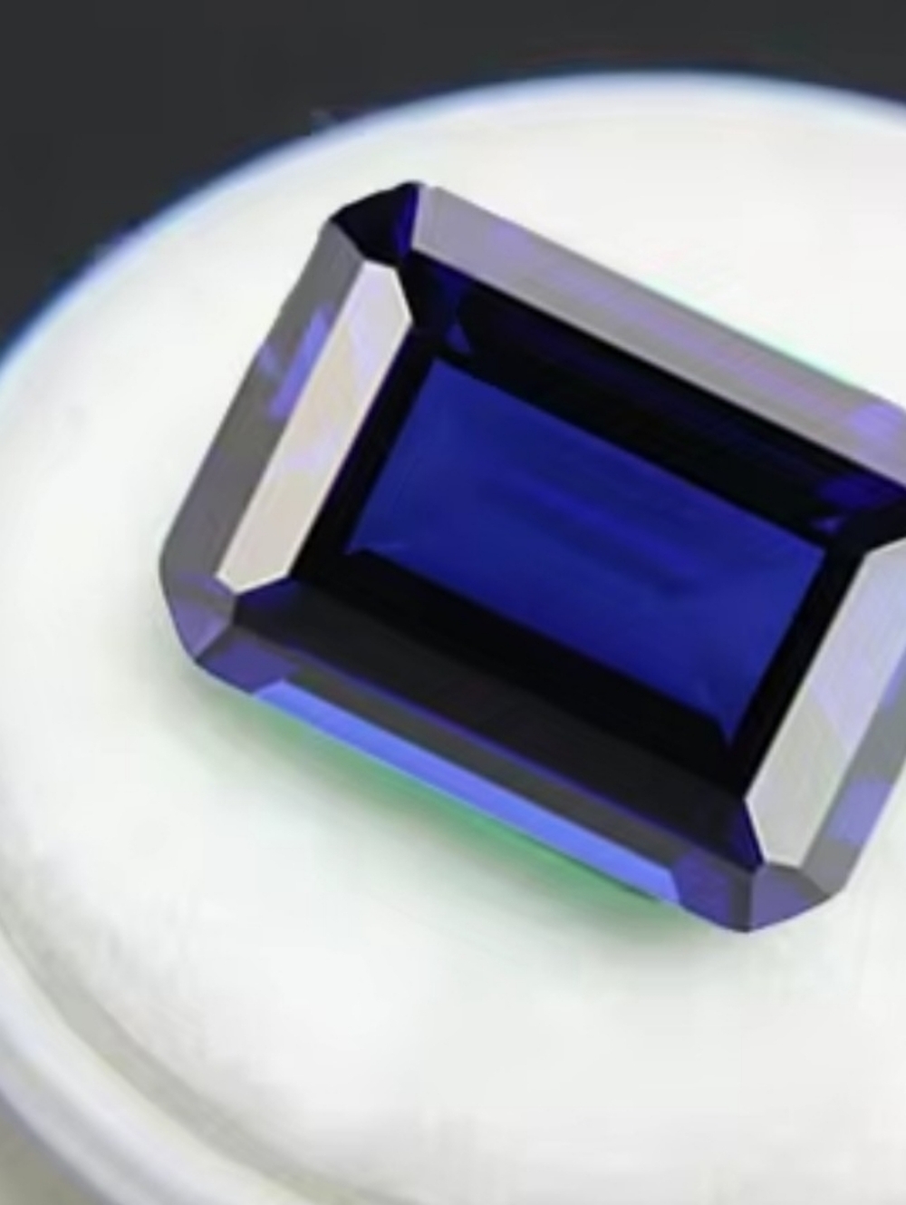 Rectangular Deep Blue Faceted Gemstones - 1 Pieces